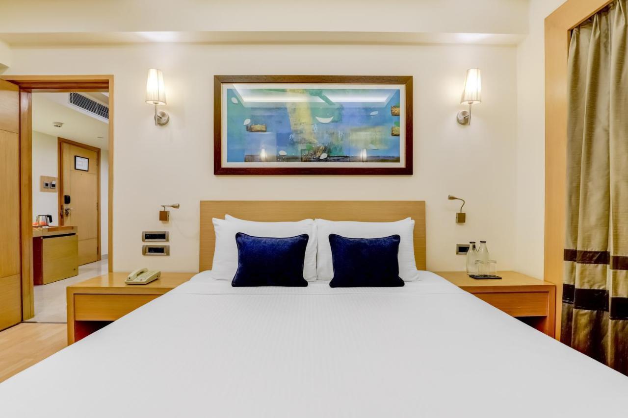 Lemon Tree Premier, Delhi Airport Hotel New Delhi Ngoại thất bức ảnh A room at the hotel